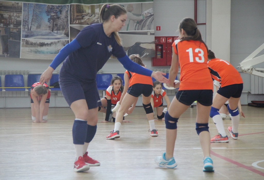 Игроки волейбольного клуба «Тюмень» дали мастер-класс для юных тоболяков